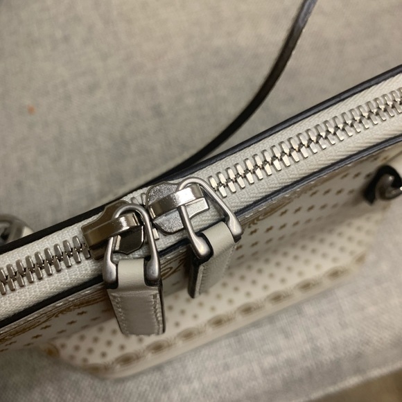 GUCCI X SEGA Calfskin GUCCY Stars Mini Dome Shoulder Bag Mystic White Gold - Picture 10 of 14